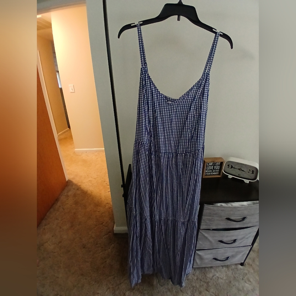 Old Navy Navy Gingham Maxi Dress